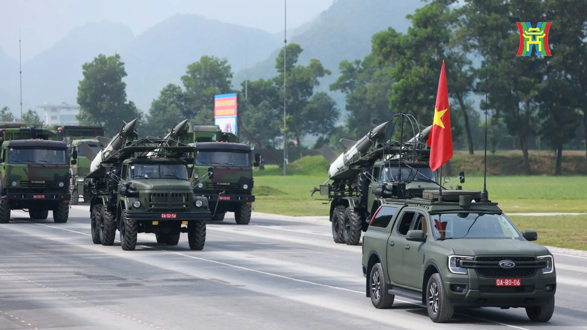 khí tài quân sự phục vụ A80